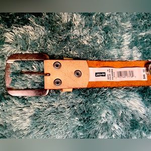 Women’s belt size small